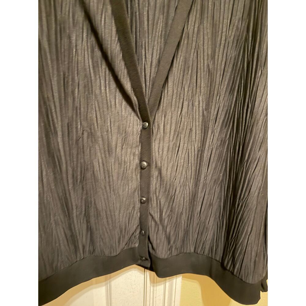 BEAT Women's Black Pleated Look Long Sleeve Button Up Cardigan Plus Size 4X - Picture 3 of 9
